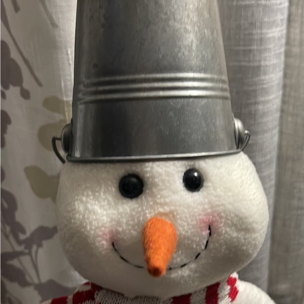 Snowman shelf/mantle sitter Excellent condition